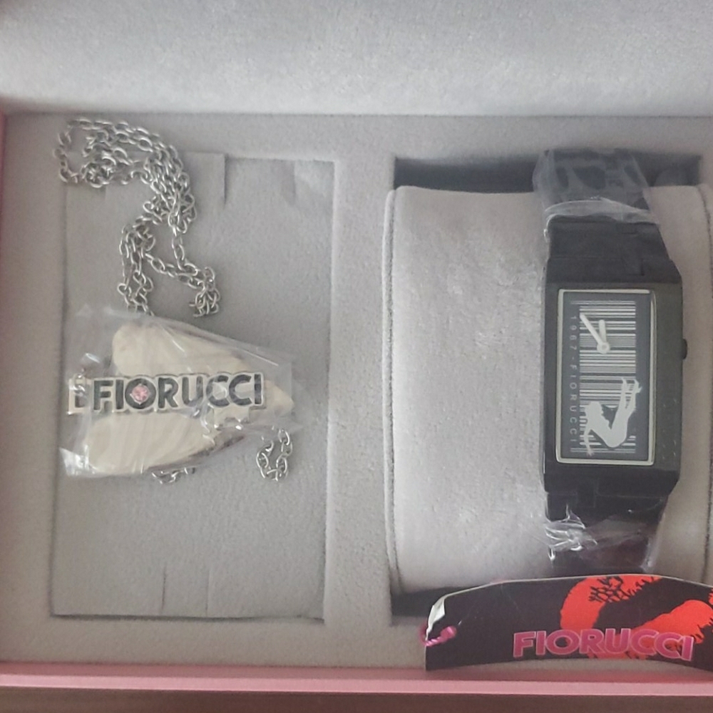 Fiorucci watch with pendant
